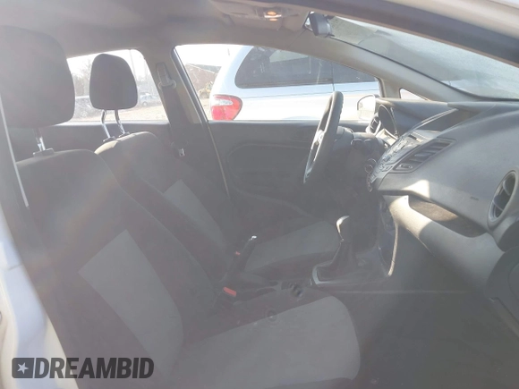 2016 Ford Fiesta S z VIN 3FADP4AJ9GM179972, wystawiony jako IAAI lot #41785915 z przebiegiem 133 235 mil mil oraz . Historia ofert i sprzedaży dostępna na DreamBid. Obrazek 5.