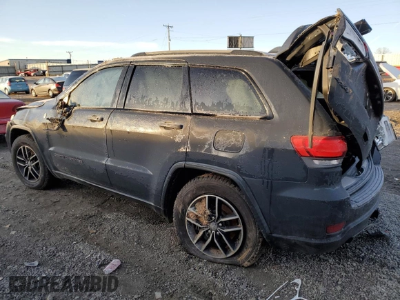 2017 Jeep Grand Cherokee Trailhawk with VIN 1C4RJFLT0HC694583, listed as a Copart auction lot 84421734 with 116,772 mi miles and Salvage title. Bid and sale history available at DreamBid. Image 2.