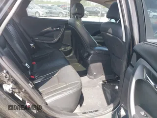 2015 Hyundai Azera Limited with VIN KMHFH4JGXFA467625, listed as a IAAI auction lot 42222067 with 242,309 mi miles and . Bid and sale history available at carsss.com. Image 8.
