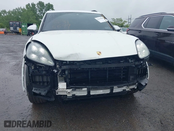 2019 Porsche Cayenne S z VIN WP1AB2AY2KDA64548, wystawiony jako IAAI lot #42316649 z przebiegiem 28 110 mil mil oraz . Historia ofert i sprzedaży dostępna na DreamBid. Obrazek 6.