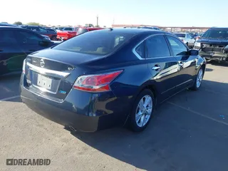 2014 Nissan Altima 2.5 SV with VIN 1N4AL3AP0EC264162, listed as a IAAI auction lot 41766855 with 135,091 mi miles. Bid and sale history available at carsss.com. Image 4.