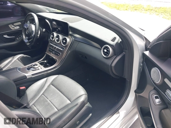 2021 Mercedes-Benz C 300 с VIN W1KWF8DB3MR651648, выставлен на аукционе IAAI как лот 42598403 с пробегом 95 609 миль миль и . История ставок и продаж доступна на DreamBid. Изображение 5.