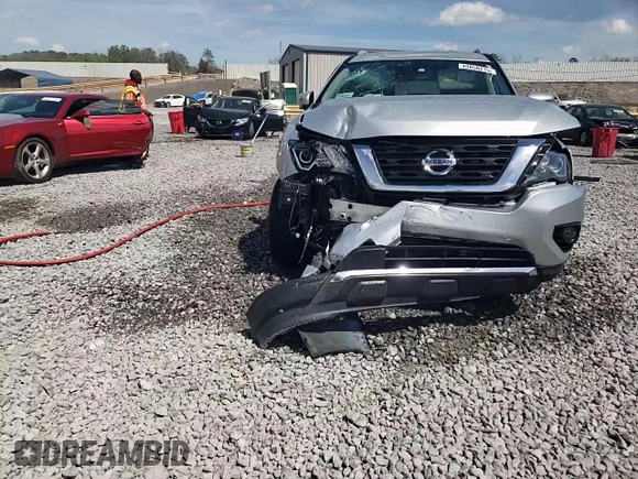 2020 Nissan Pathfinder SL z VIN 5N1DR2CM5LC603090, wystawiony jako Copart lot #49858215 z przebiegiem 118 252 mil mil oraz Szkody całkowita. Historia ofert i sprzedaży dostępna na DreamBid. Obrazek 14.