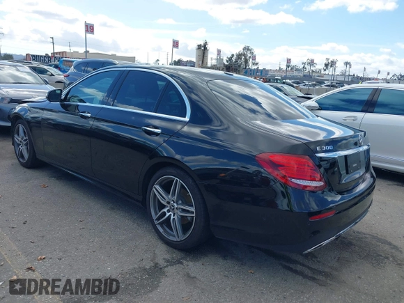 2019 Mercedes-Benz E-Class E 300 with VIN WDDZF4JB4KA684115, listed as a IAAI auction lot 41573761 with 35,678 mi miles. Bid and sale history available at carsss.com. Image 3.