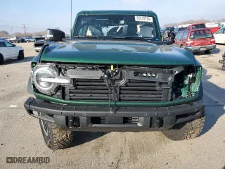 2024 Ford Bronco Badlands with VIN 1FMEE9BP7RLB04871, listed as a Copart auction lot 82610284 with 915 mi miles and Salvage Title. Bid and sale history available at carsss.com. Image 5.