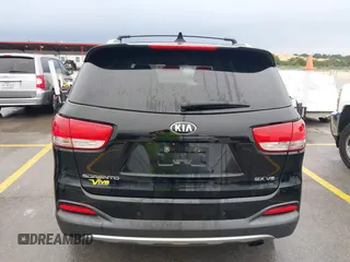 2016 Kia Sorento EX with VIN 5XYPHDA56GG133679, listed as a IAAI auction lot 42364664 with 168,078 mi miles and . Bid and sale history available at DreamBid. Image 16.