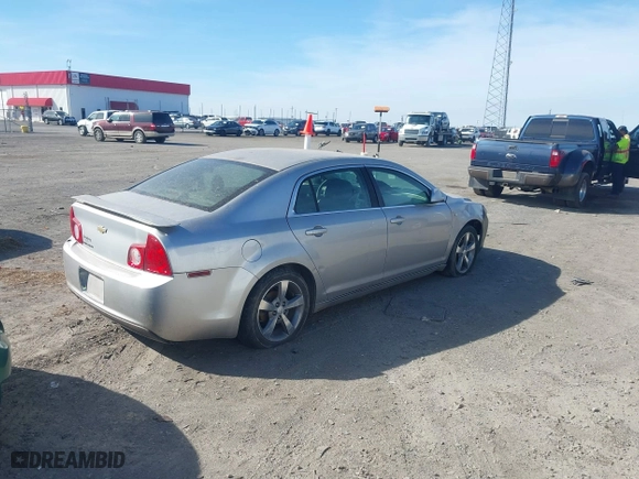 2008 Chevrolet Malibu LT w/1LT with VIN 1G1ZH57B18F280677, listed as a IAAI auction lot 41820330 with 242,037 mi miles. Bid and sale history available at carsss.com. Image 4.