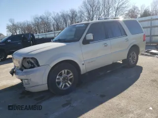 2006 Lincoln Navigator Luxury with VIN 5LMFU28556LJ12576, listed as a Copart auction lot 46600005 with 0 mi miles and Salvage Title. Bid and sale history available at carsss.com. Image 1.