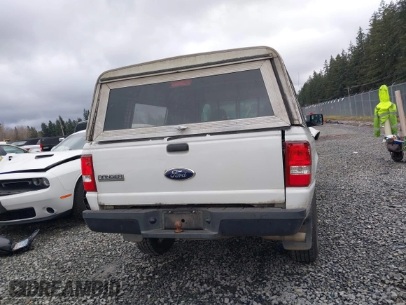 2006 Ford Ranger XL with VIN 1FTZR15E66PA78130, listed as a IAAI auction lot 41296599 with 204,905 mi miles. Bid and sale history available at carsss.com. Image 16.