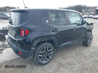 2020 Jeep Renegade Sport z VIN ZACNJBAB7LPL77290, wystawiony jako IAAI lot #41526270 z przebiegiem 52 327 mil mil oraz . Historia ofert i sprzedaży dostępna na DreamBid. Obrazek 4.