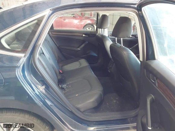2020 Volkswagen Passat 2.0T SEL with VIN 1VWCA7A34LC025625, listed as a IAAI auction lot 41530621 with 52,219 mi miles. Bid and sale history available at carsss.com. Image 8.