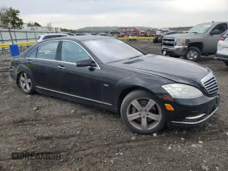 2012 Mercedes-Benz S 550 z VIN WDDNG9EB9CA450556, wystawiony jako Copart lot #53244175 z przebiegiem 120 283 mil mil oraz Szkoda całkowita • Salvage title. Historia ofert i sprzedaży dostępna na DreamBid. Obrazek 4.