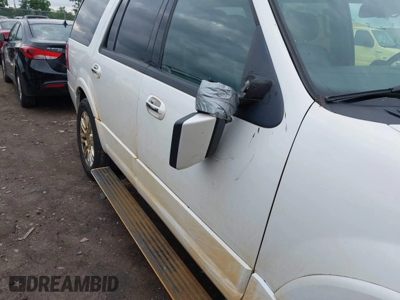 2011 Ford Expedition Limited with VIN 1FMJU2A51BEF15721, listed as a IAAI auction lot 42445824 with 258,534 mi miles and . Bid and sale history available at DreamBid. Image 6.