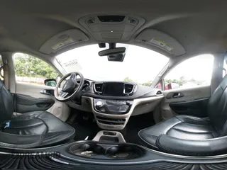 2018 Chrysler Pacifica Limited with VIN 2C4RC1GG3JR226337, listed as a IAAI auction lot 42519396 with 102,229 mi miles and . Bid and sale history available at DreamBid. Image 18.