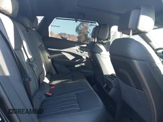 2023 Audi e-tron Chronos с VIN WA1VABGE7PB007536, выставлен на аукционе IAAI как лот 41317344 с пробегом 21 911 миль миль и . История ставок и продаж доступна на DreamBid. Изображение 8.