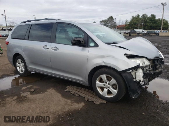 2015 Toyota Sienna LE AAS with VIN 5TDKK3DC6FS660218, listed as a Copart auction lot 51654865 with 139,801 mi miles and Salvage Title. Bid and sale history available at carsss.com. Image 4.