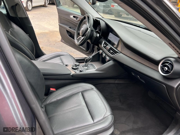 2017 Alfa Romeo Giulia Ti with VIN ZARFAEEN9H7544398, listed as a Copart auction lot 41996075 with 13,197 mi miles and Clean Title. Bid and sale history available at carsss.com. Image 5.