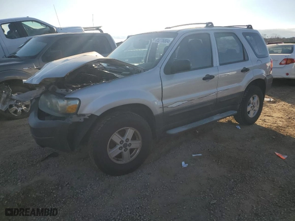 2006 Ford Escape XLS with VIN 1FMYU92Z66KC25927, listed as a Copart auction lot 85276804 with 159,425 mi miles and Salvage Title. Bid and sale history available at carsss.com. Image 1.