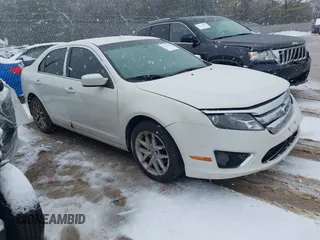2011 Ford Fusion SEL with VIN 3FAHP0JA9BR156360, listed as a IAAI auction lot 41723154 with 189,984 mi miles. Bid and sale history available at carsss.com. Image 1.