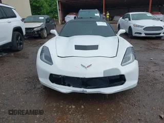 2014 Chevrolet Corvette 2LT z VIN 1G1YD3D78E5118042, wystawiony jako IAAI lot #42252580 z przebiegiem 126 210 mil mil oraz . Historia ofert i sprzedaży dostępna na DreamBid. Obrazek 6.