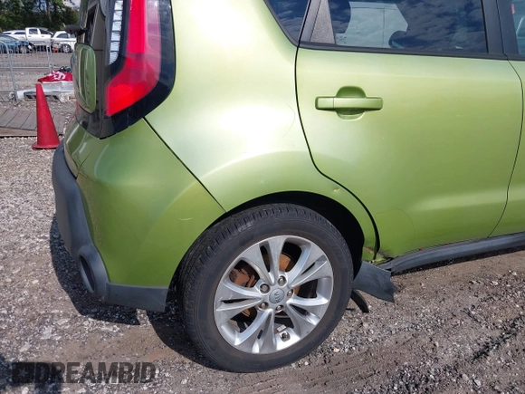 2015 Kia Soul + with VIN KNDJP3A5XF7754227, listed as a IAAI auction lot 40522676 with 186,390 mi miles. Bid and sale history available at carsss.com. Image 6.