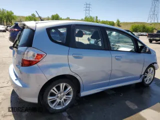 2010 Honda Fit Sport с VIN JHMGE8H6XAS006965, выставлен на аукционе Copart как лот 58011325 с пробегом 113 064 миль миль и Списание • Salvage title. История ставок и продаж доступна на DreamBid. Изображение 3.