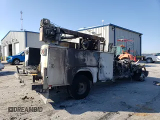 2019 Ford F-350 XL z VIN 1FD8X3HT6KED71440, wystawiony jako Copart lot #46765714 z przebiegiem Nie podano mil oraz Nie do naprawy • Non repairable. Historia ofert i sprzedaży dostępna na DreamBid. Obrazek 3.