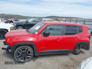 2020 Jeep Renegade Sport with VIN ZACNJAAB4LPM06853, listed as a IAAI auction lot 41797460 with Not Provided miles and . Bid and sale history available at carsss.com. Image 15.