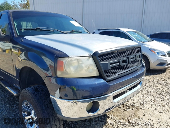 2006 Ford F-150 XLT with VIN 1FTRW12W66KC29356, listed as a IAAI auction lot 40590959 with 178,353 mi miles. Bid and sale history available at carsss.com. Image 6.