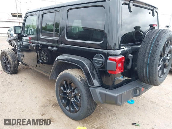 2024 Jeep Wrangler Sahara z VIN 1C4RJXP64RW270477, wystawiony jako IAAI lot #42782122 z przebiegiem Nie podano mil oraz . Historia ofert i sprzedaży dostępna na DreamBid. Obrazek 3.