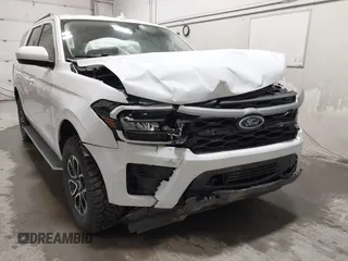 2023 Ford Expedition XLT with VIN 1FMJU1J83PEA51200, listed as a IAAI auction lot 42309932 with 43,965 mi miles and . Bid and sale history available at DreamBid. Image 6.
