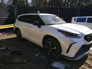 2021 Toyota Highlander XSE with VIN 5TDJZRBH9MS128001, listed as a Copart auction lot 46701225 with 17,887 mi miles and Salvage title. Bid and sale history available at DreamBid. Image 11.