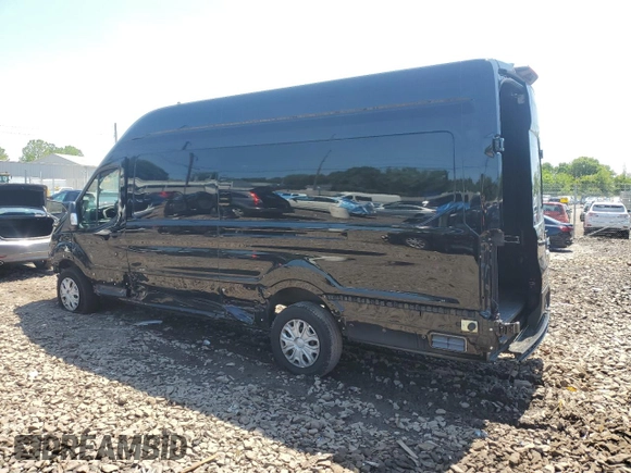 2024 Ford Transit Cargo z VIN 1FTBW3X81RKB79008, wystawiony jako Copart lot #58158005 z przebiegiem Nie podano mil oraz Szkoda całkowita • Salvage title. Historia ofert i sprzedaży dostępna na DreamBid. Obrazek 2.