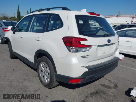 2021 Subaru Forester with VIN JF2SKADCXMH561828, listed as a IAAI auction lot 41742874 with 61,250 mi miles. Bid and sale history available at carsss.com. Image 3.