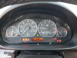 2002 BMW 3 Series 330Ci with VIN WBABS53402EV89858, listed as a Copart auction lot 81132824 with 111,600 mi miles and Salvage Title. Bid and sale history available at carsss.com. Image 9.