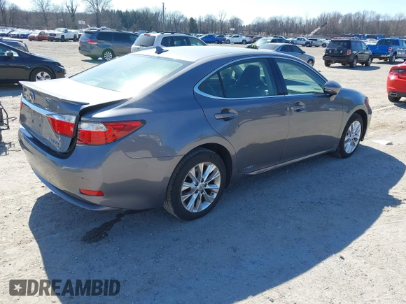 2014 Lexus ES 300h с VIN JTHBW1GG6E2071083, выставлен на аукционе IAAI как лот 41772226 с пробегом 140 710 миль миль и . История ставок и продаж доступна на DreamBid. Изображение 4.