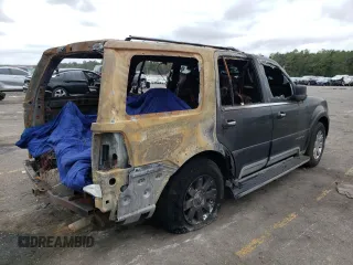 2003 Lincoln Navigator Ultimate with VIN 5LMFU27R93LJ43832, listed as a Copart auction lot 77978214 with 0 mi miles and Non Repairable. Bid and sale history available at carsss.com. Image 3.