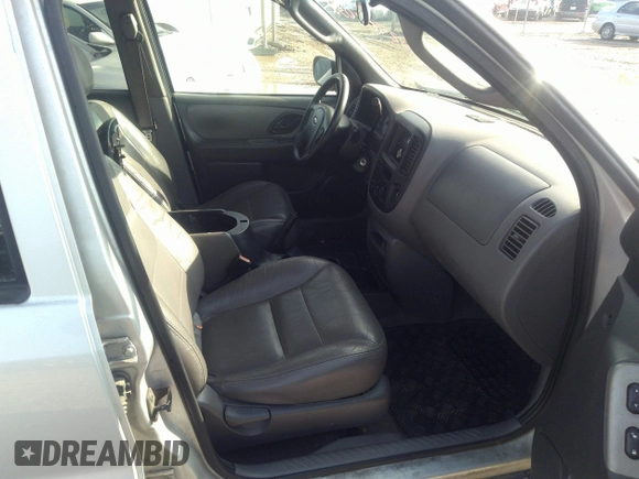2002 Ford Escape XLT Choice с VIN 1FMYU03142KA50740, выставлен на аукционе IAAI как лот 42468039 с пробегом 206 856 миль миль и . История ставок и продаж доступна на DreamBid. Изображение 5.