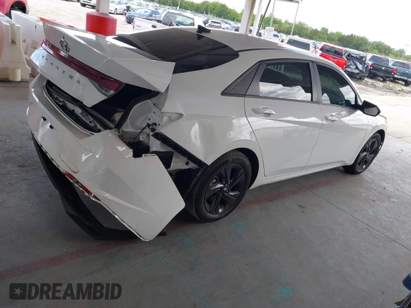 2023 Hyundai Elantra SEL with VIN 5NPLM4AG9PH104424, listed as a IAAI auction lot 42252864 with 39,297 mi miles and . Bid and sale history available at DreamBid. Image 4.