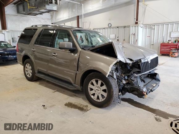 2003 Lincoln Navigator Luxury z VIN 5LMFU28RX3LJ26844, wystawiony jako Copart lot #56039125 z przebiegiem 134 224 mil mil oraz Nie do naprawy • Non repairable. Historia ofert i sprzedaży dostępna na DreamBid. Obrazek 4.
