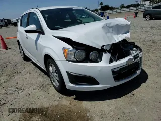 2016 Chevrolet Sonic LT z VIN 1G1JC6SHXG4175711, wystawiony jako Copart lot #55358605 z przebiegiem 59 422 mil mil oraz Szkoda całkowita • Salvage title. Historia ofert i sprzedaży dostępna na DreamBid. Obrazek 13.