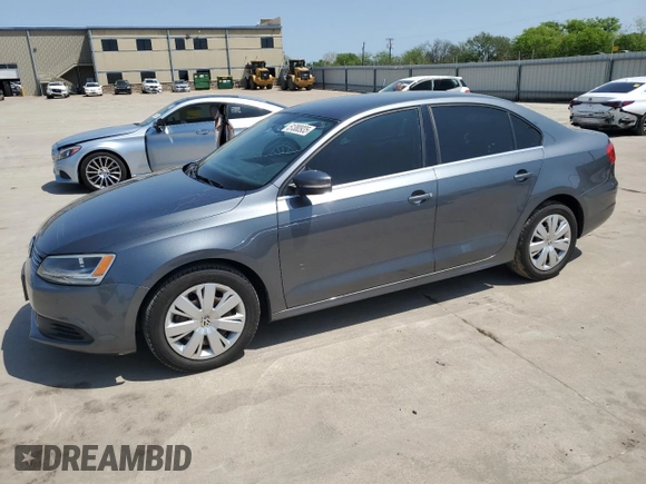 2013 Volkswagen Jetta SE with VIN 3VWDX7AJ8DM262510, listed as a Copart auction lot 51380935 with 176,064 mi miles and Clean title. Bid and sale history available at DreamBid. Image 1.
