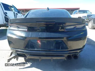 2017 Chevrolet Camaro 1SS z VIN 1G1FF1R7XH0199125, wystawiony jako IAAI lot #41644591 z przebiegiem 110 634 mil mil oraz . Historia ofert i sprzedaży dostępna na DreamBid. Obrazek 16.