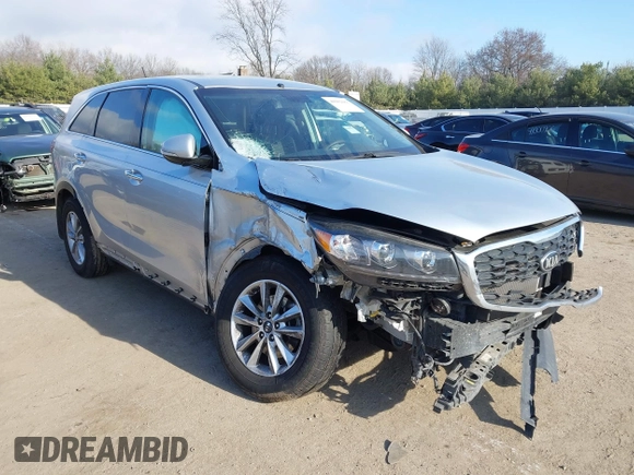 2020 Kia Sorento LX with VIN 5XYPG4A31LG638850, listed as a IAAI auction lot 40982683 with 143,149 mi miles. Bid and sale history available at carsss.com. Image 6.