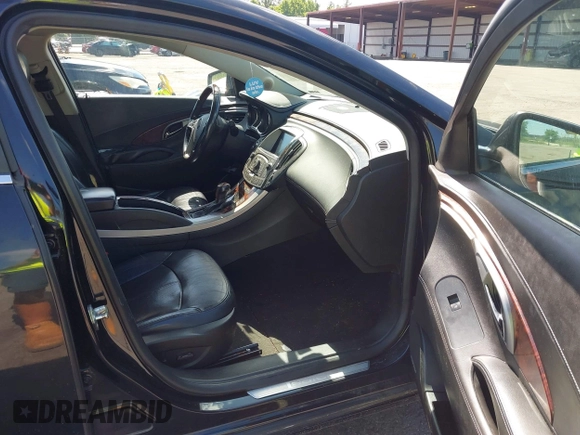 2011 Buick LaCrosse CXS with VIN 1G4GE5GD0BF270038, listed as a IAAI auction lot 42248276 with 165,717 mi miles and . Bid and sale history available at DreamBid. Image 5.