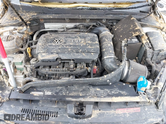 2016 Volkswagen Golf GTI SE w/Performance Pkg with VIN 3VW547AU1GM065836, listed as a IAAI auction lot 41612048 with 157,094 mi miles. Bid and sale history available at carsss.com. Image 10.