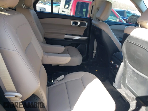 2020 Ford Explorer XLT with VIN 1FMSK7DH5LGC41331, listed as a IAAI auction lot 41491137 with 28,242 mi miles. Bid and sale history available at carsss.com. Image 8.