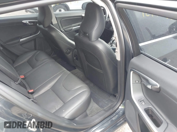 2015 Volvo V60 with VIN YV1612SB3F1192139, listed as a IAAI auction lot 42471036 with 104,935 mi miles and . Bid and sale history available at DreamBid. Image 8.