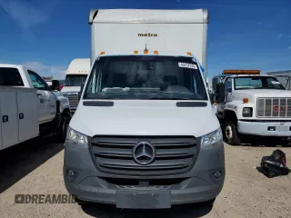 2022 Mercedes-Benz Sprinter Chassis with VIN W1X9E33Y1NN205090, listed as a Copart auction lot 45237035 with Not Provided miles and Salvage Title. Bid and sale history available at carsss.com. Image 5.