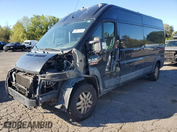 2017 Ram ProMaster Cargo with VIN 3C6TRVDG8HE528693, listed as a Copart auction lot 73675714 with 125,876 mi miles and Salvage Title. Bid and sale history available at carsss.com. Image 1.